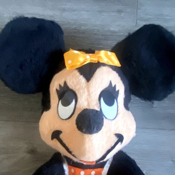 Vintage Walt Disney Characters 17 Inch Minnie Mouse Stuffed Character-GUC - Picture 2 of 8